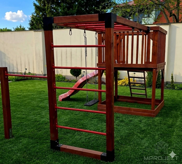 Spielplatz modern aus Holz